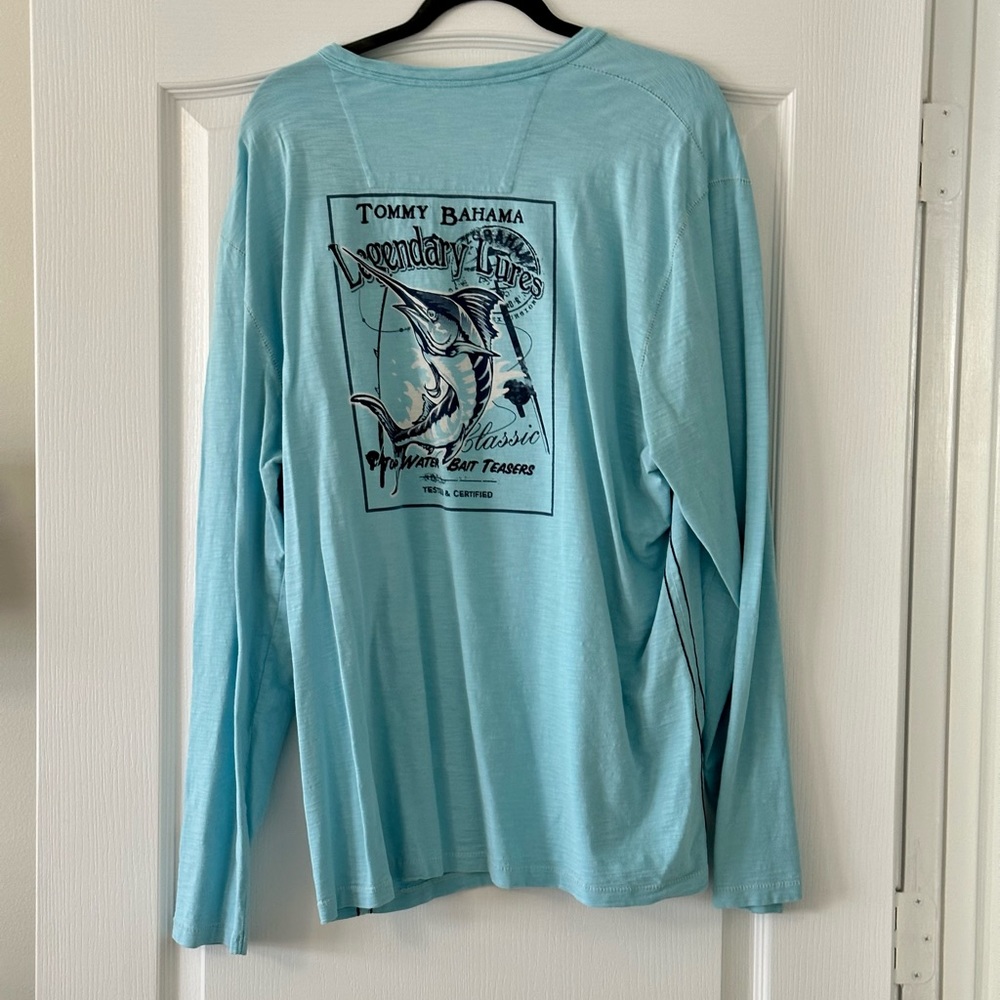 Tommy Bahama Men’s XL LS T